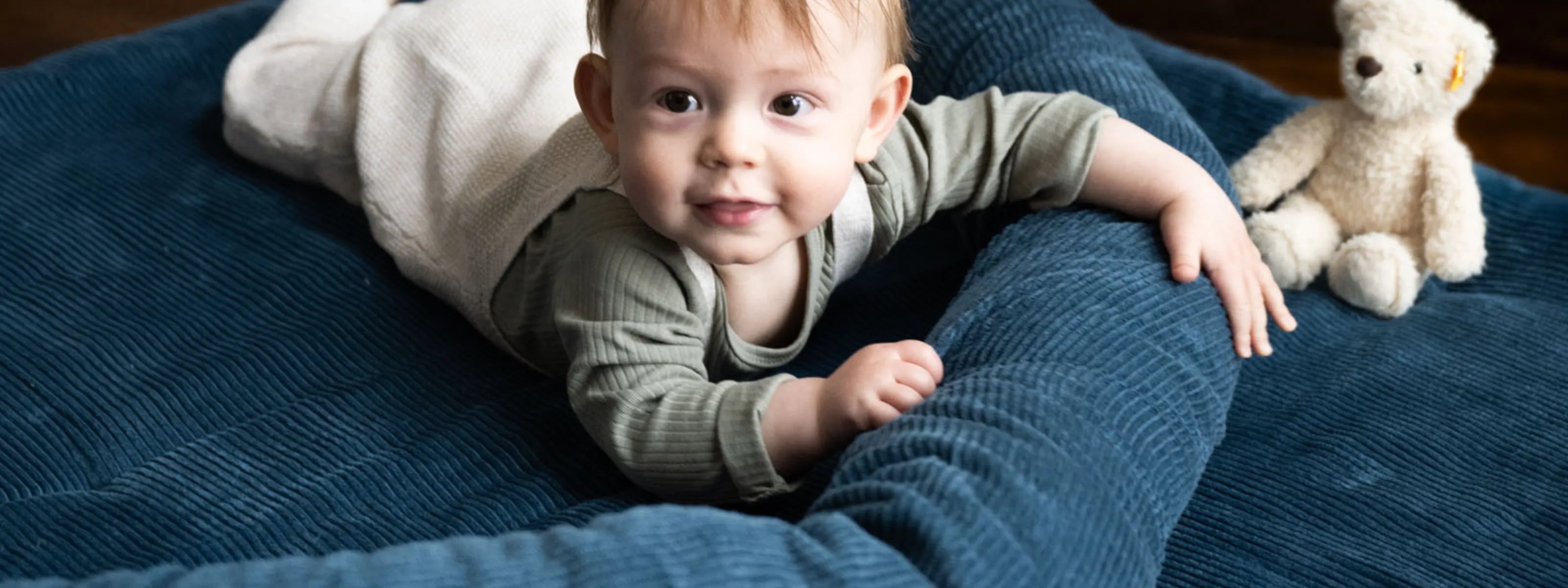 5 Kreative Wege eine Bettschlange im Kinderzimmer zu nutzen-ULLENBOOM Baby