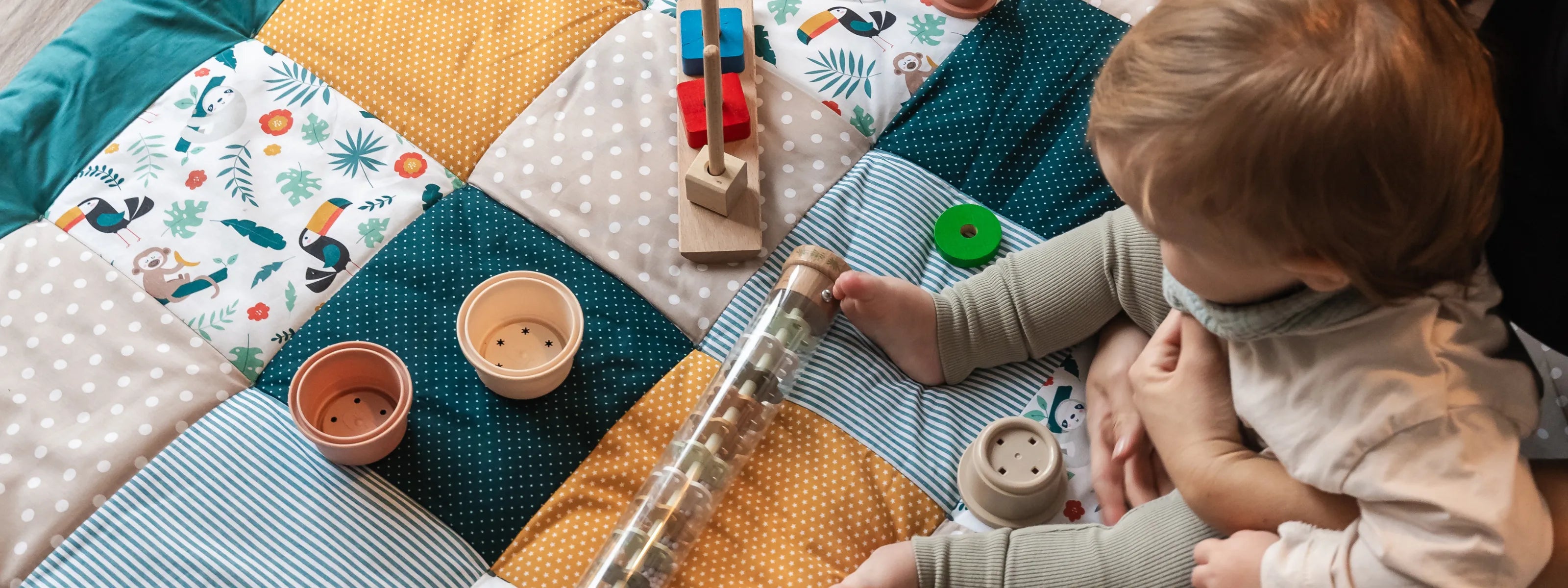 5 Kreative Spielideen für Babys auf einer Krabbeldecke-ULLENBOOM Baby