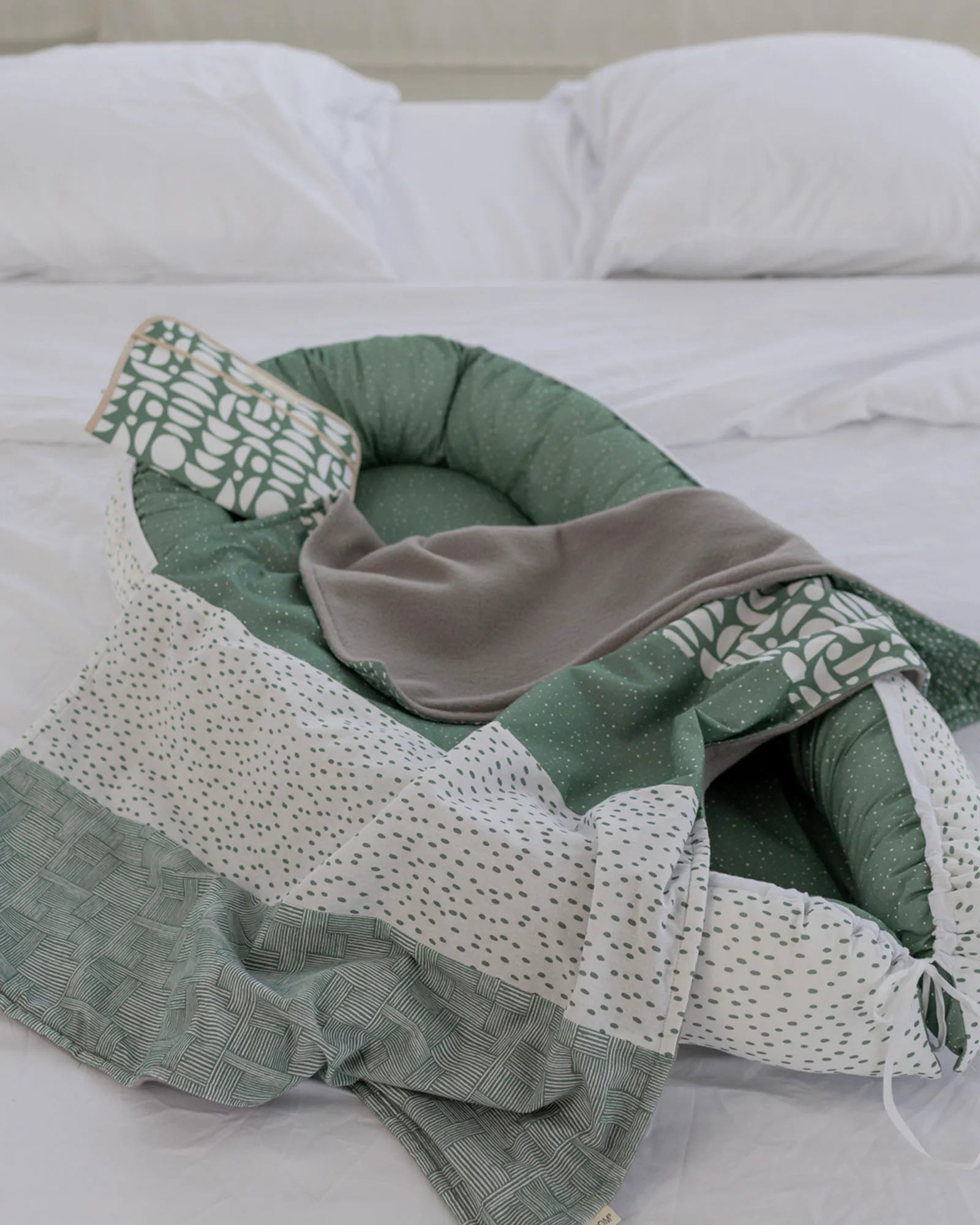 Windeltasche Classic Grün-Windeltaschen-ULLENBOOM Baby