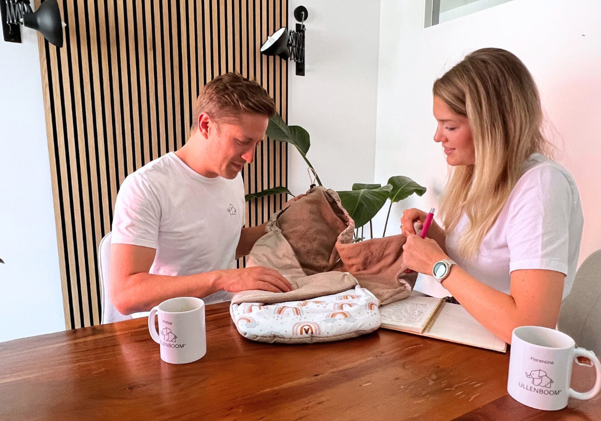 Geschäftsführer Philipp und Produktmanagerin Florentine ULLENBOOM