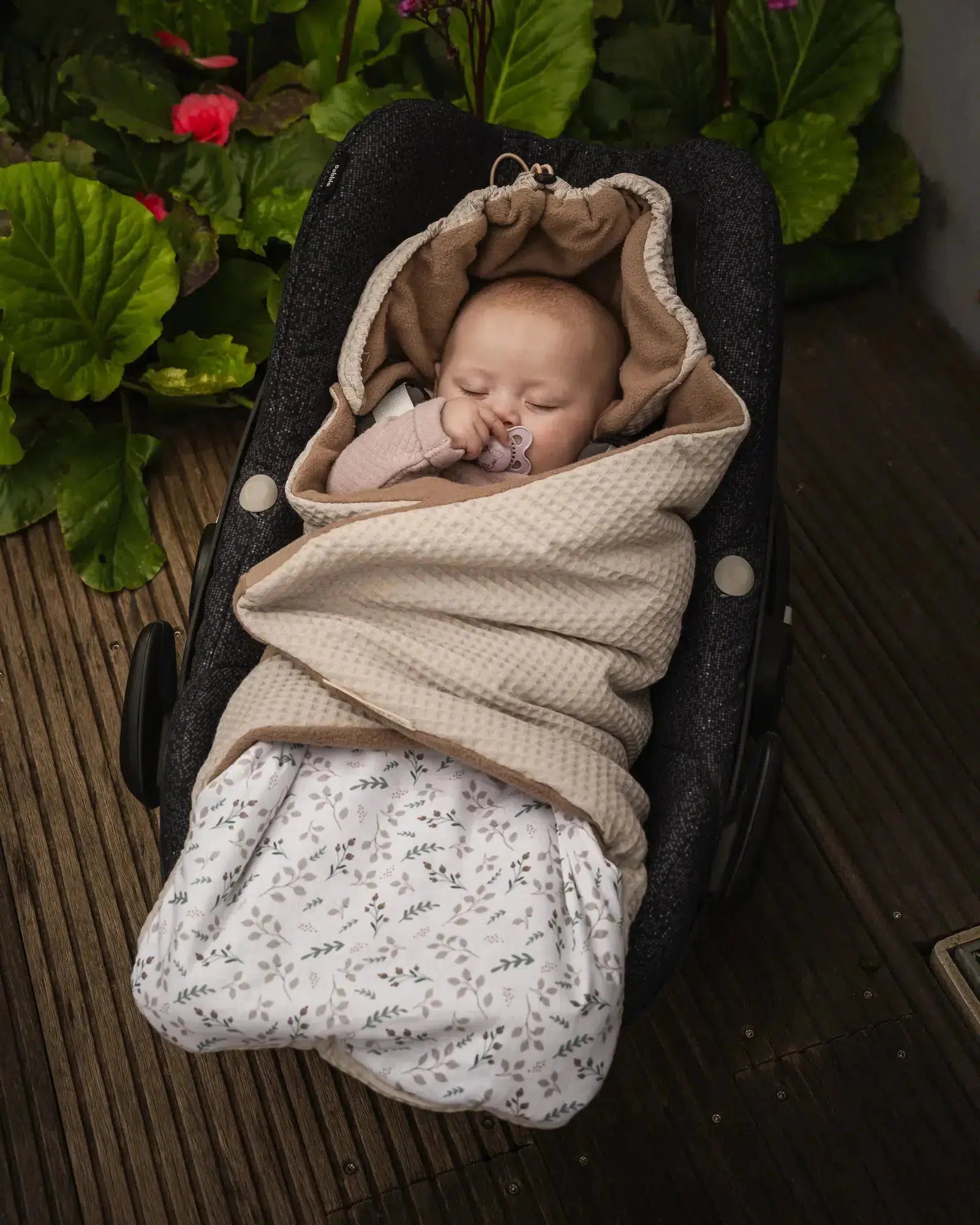 Einschlagdecke FLORAL SAND-ULLENBOOM Baby-ULLENBOOM Baby