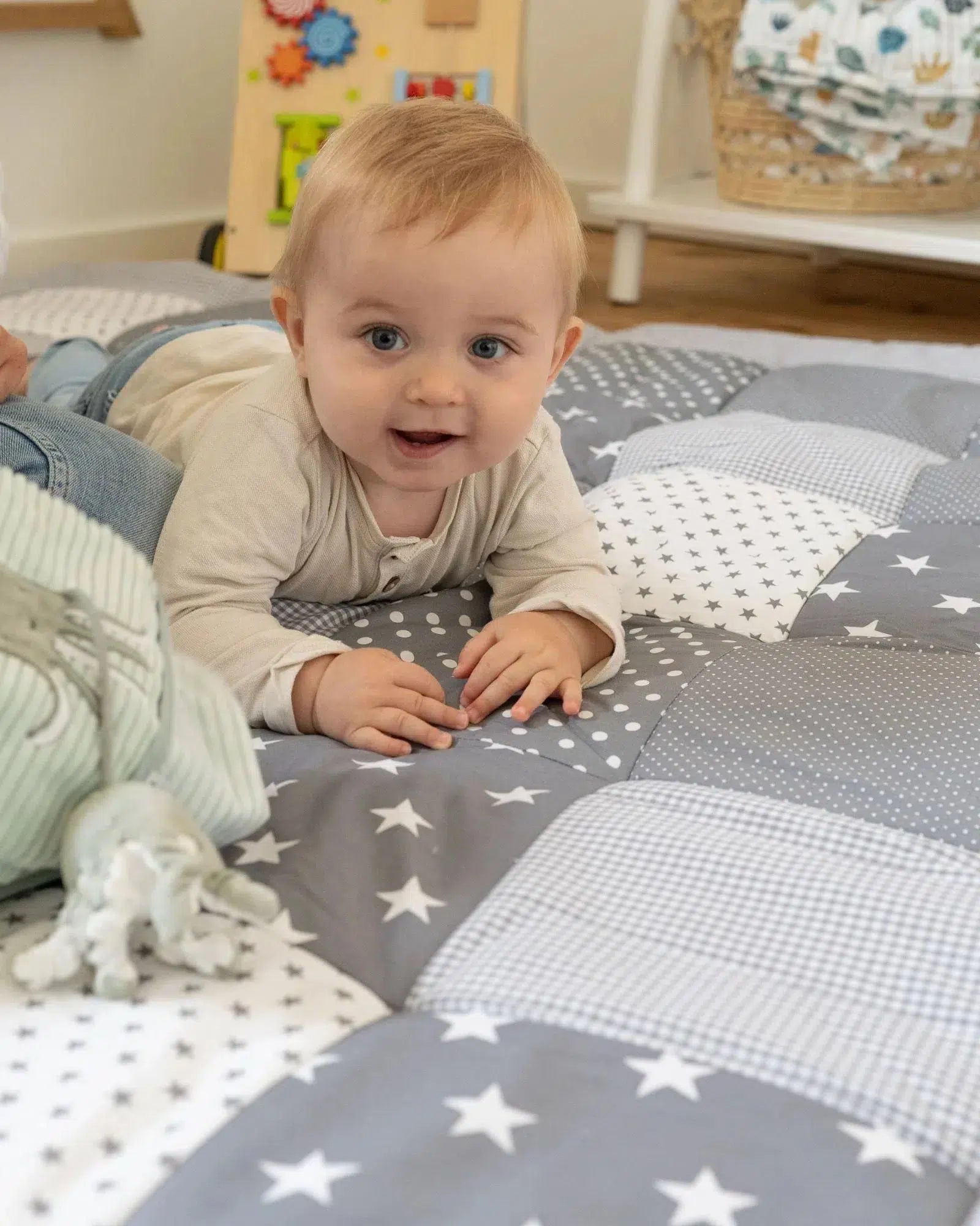 Krabbeldecke & Laufgittereinlage GRAUE STERNE-ULLENBOOM-ULLENBOOM Baby