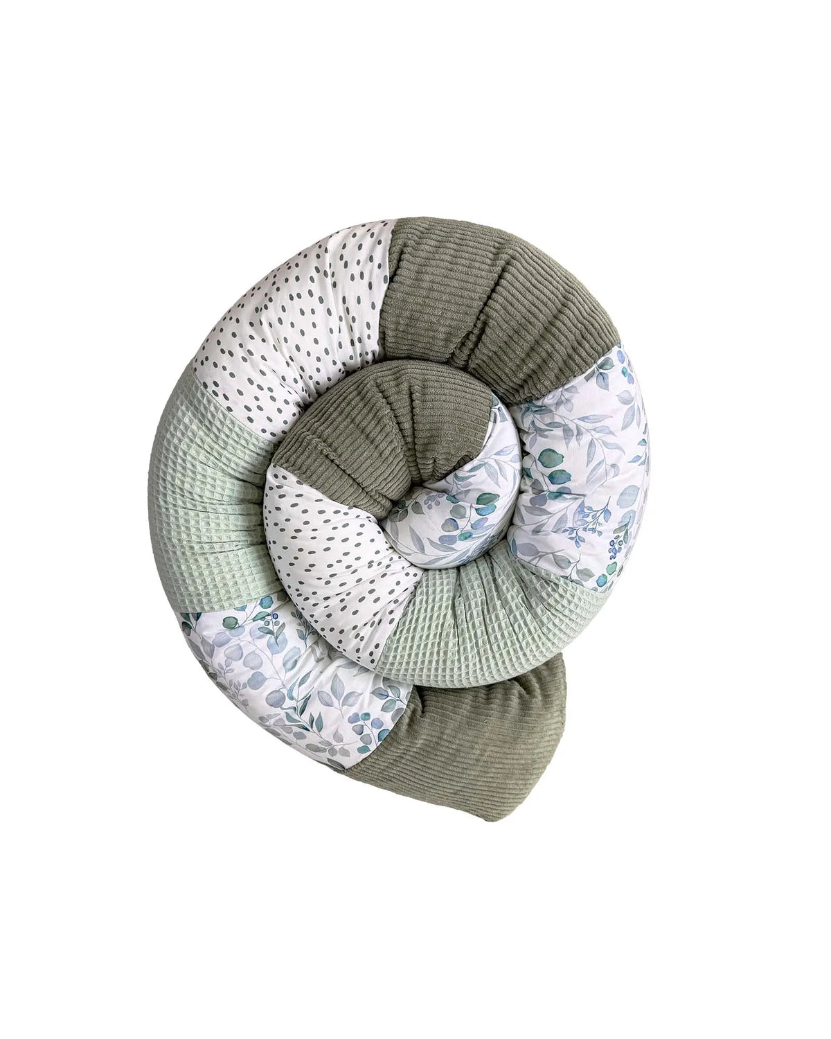 Baby Bettschlange Blattliebe von ULLENBOOM mit Eukalyptus-Motiven im Patchwork