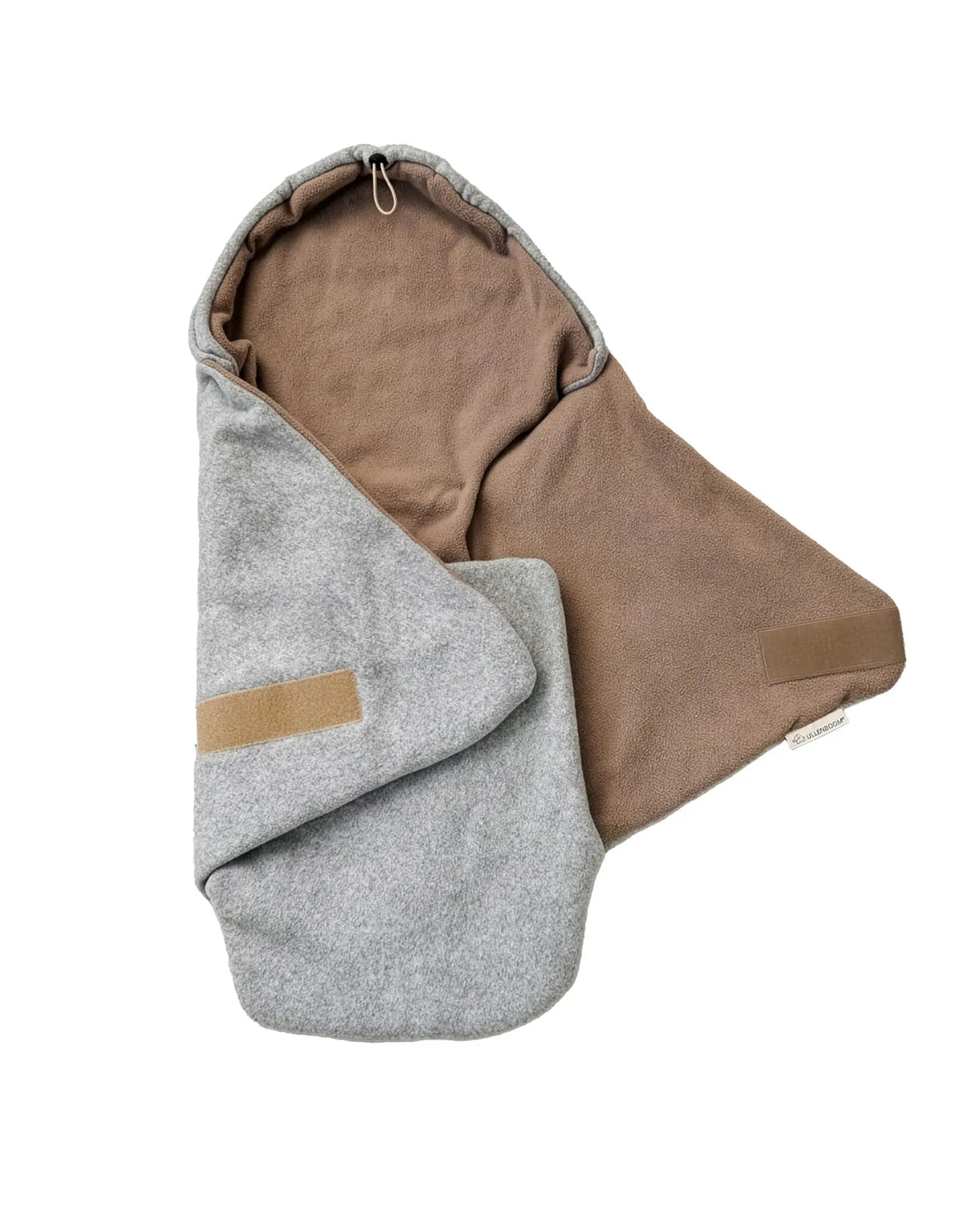Einschlagdecke Fleece Grau von ULLENBOOM, aufgeklappt mit Kapuze und Klettverschluss