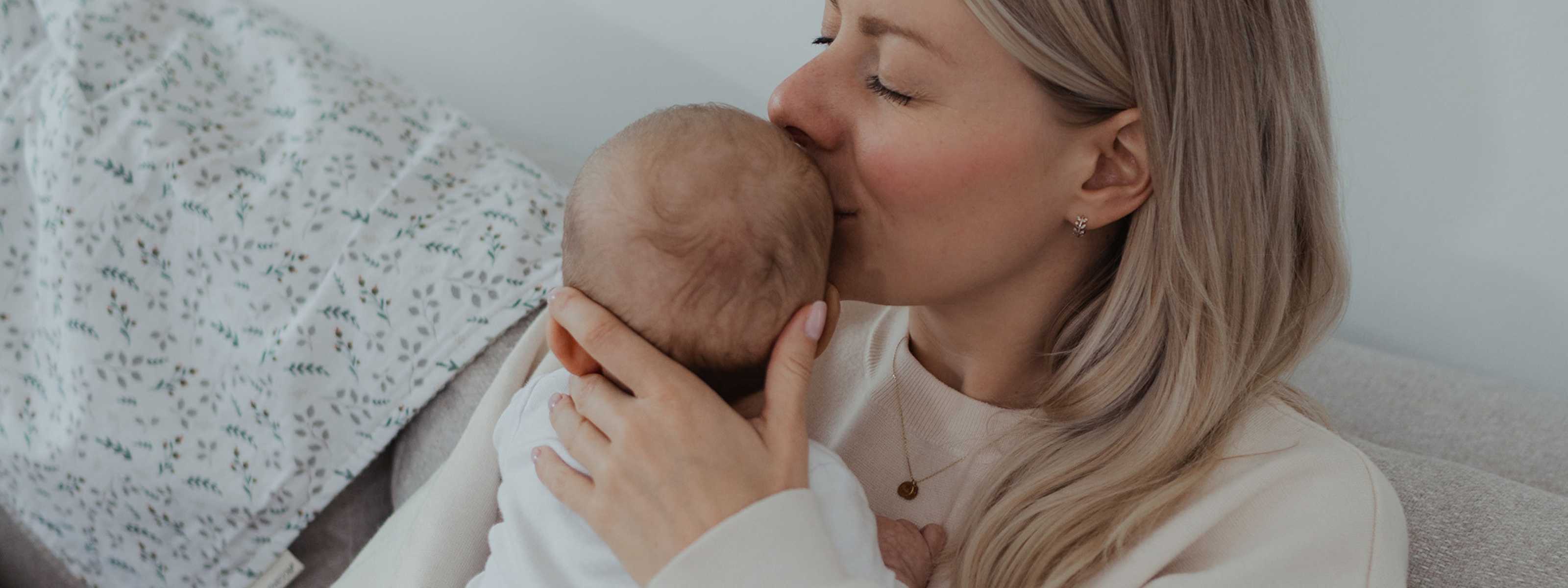 💐 Der erste Muttertag – ein besonderer Meilenstein für frischgebackene Mamas
