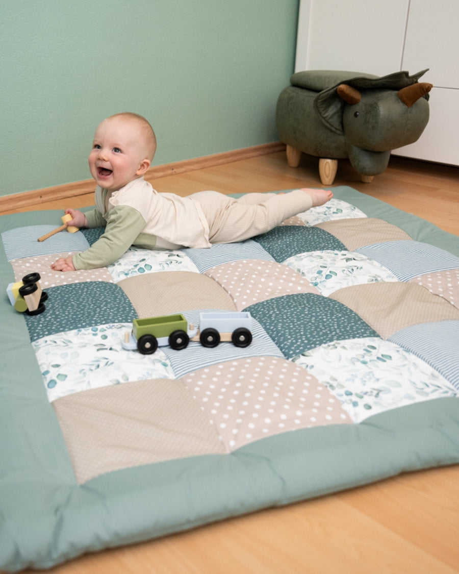 Krabbeldecke EUKALYPTUS-Personalisierbare Krabbeldecke Eukalyptus | ULLENBOOM®-ULLENBOOM Baby