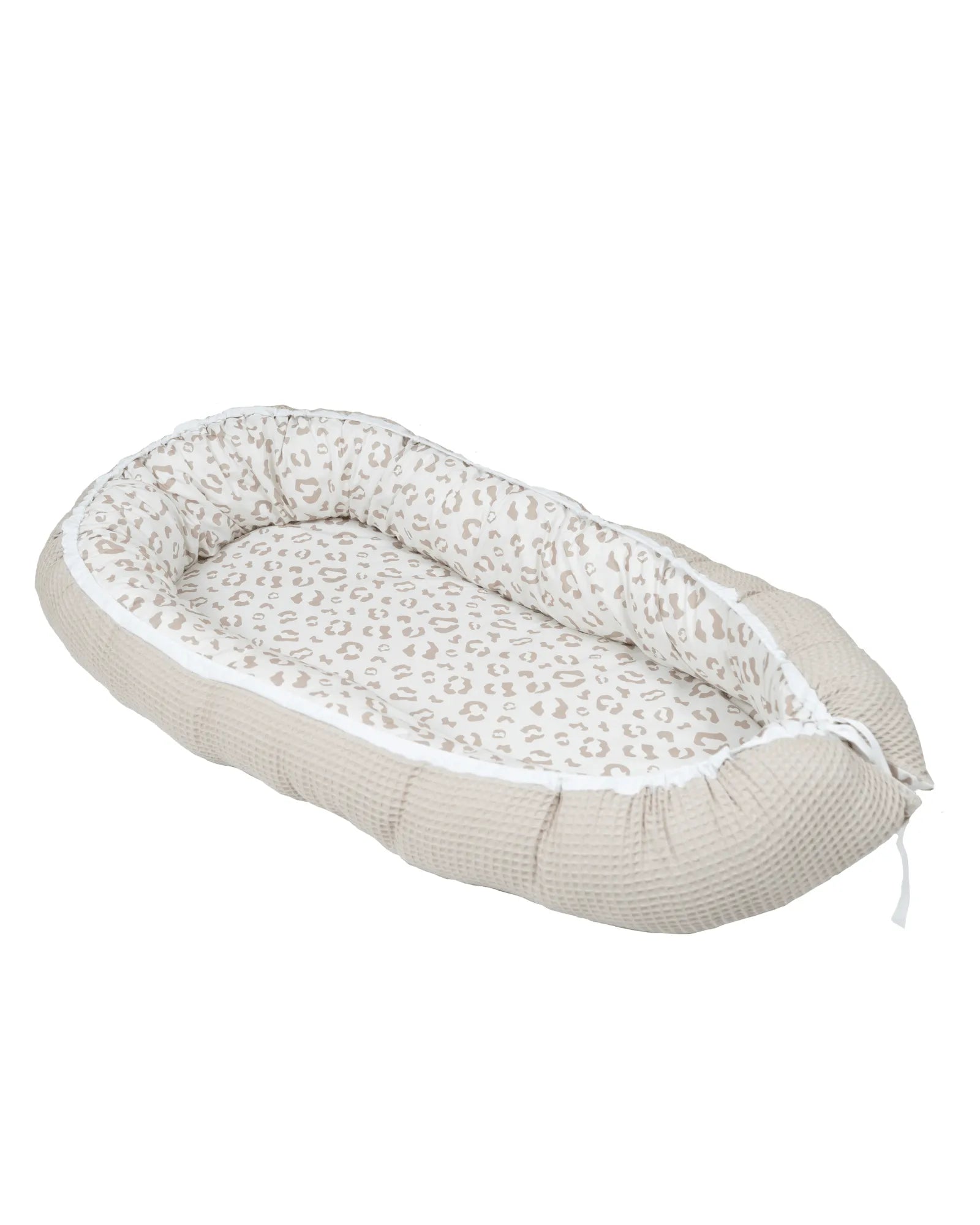 Babynest LEO-ULLENBOOM Baby-Babynest von ULLENBOOM im Design LEO - Weiches Kuschelnest für Zuhause oder als Reisebett - Jetzt online bestellen!-C-5595-WM-LW