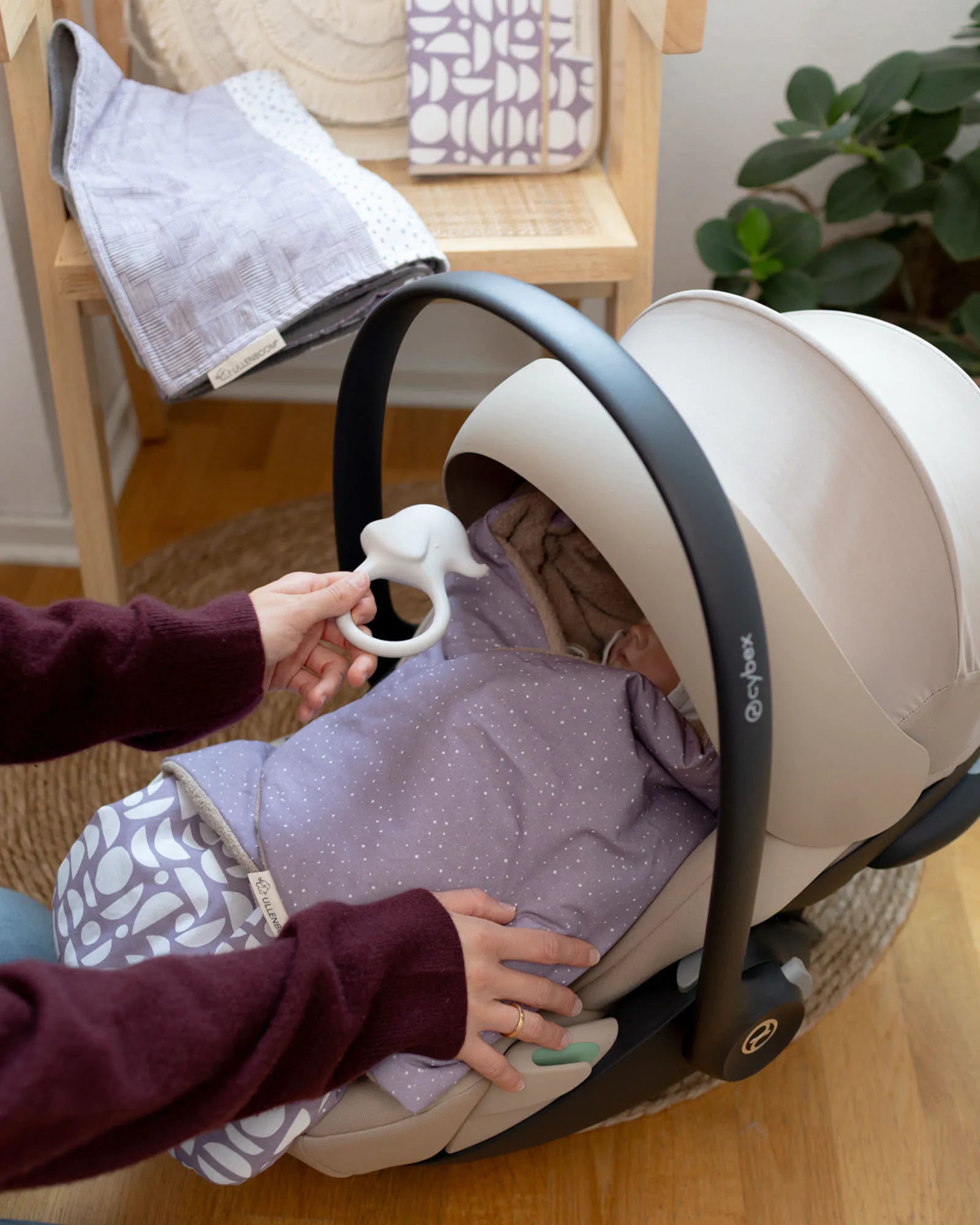 Einschlagdecke Classic Flieder-Einschlagdecken-ULLENBOOM Baby