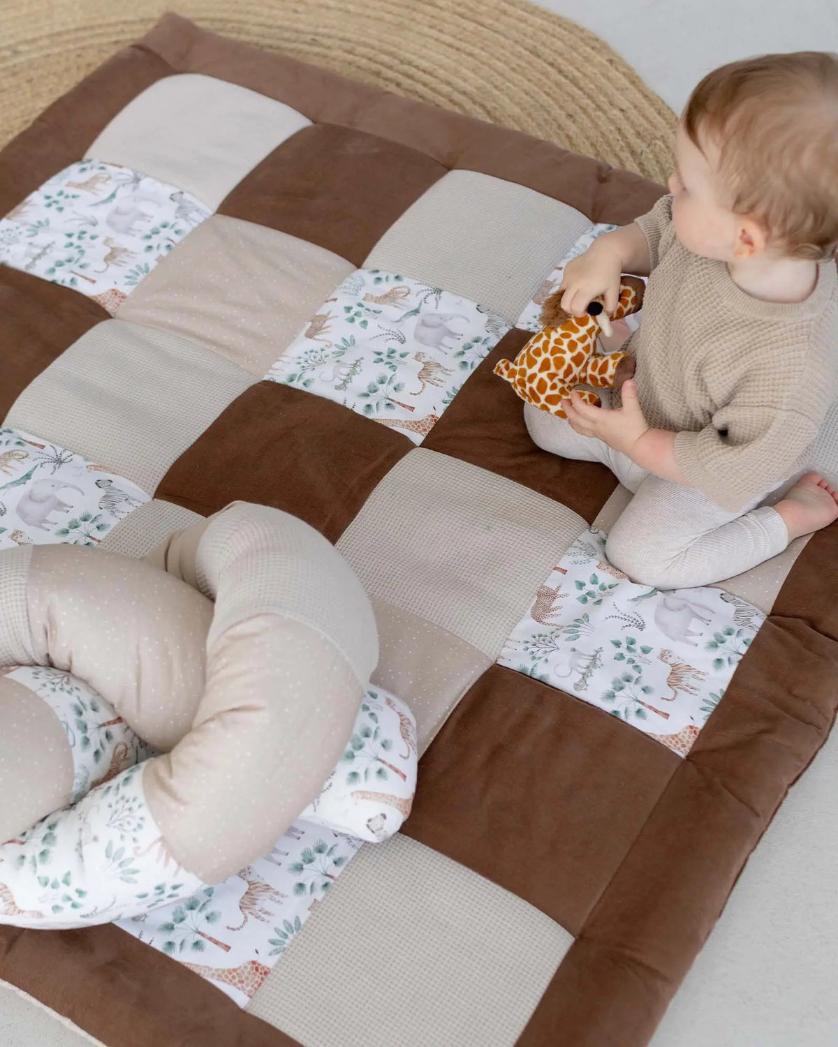 Krabbeldecke Safari Braun 100 x 100 cm – Lifestyle-Detailansicht