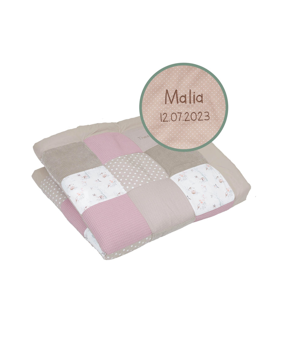 Personalisierbare Krabbeldecke MÄRCHENWALD-ULLENBOOM Baby