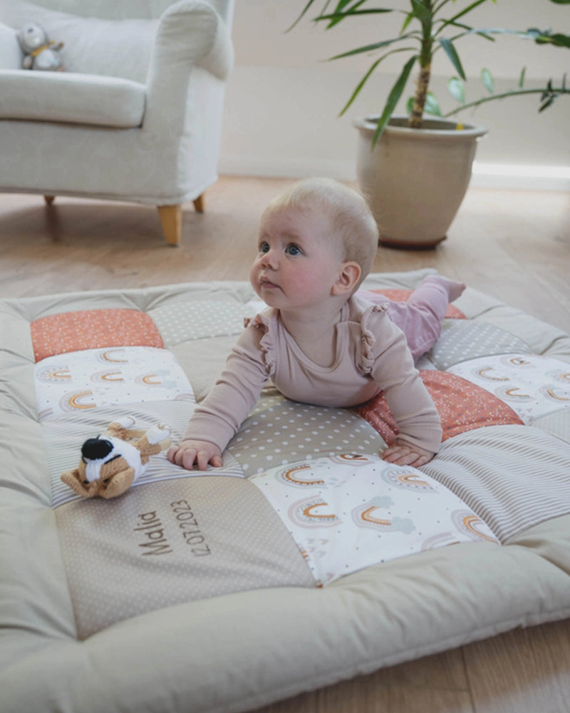 Personalisierbare Krabbeldecke REGENBOGEN-ULLENBOOM Baby