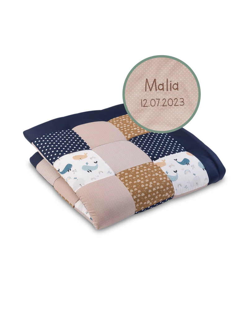 Personalisierbare Krabbeldecke WALE-ULLENBOOM Baby