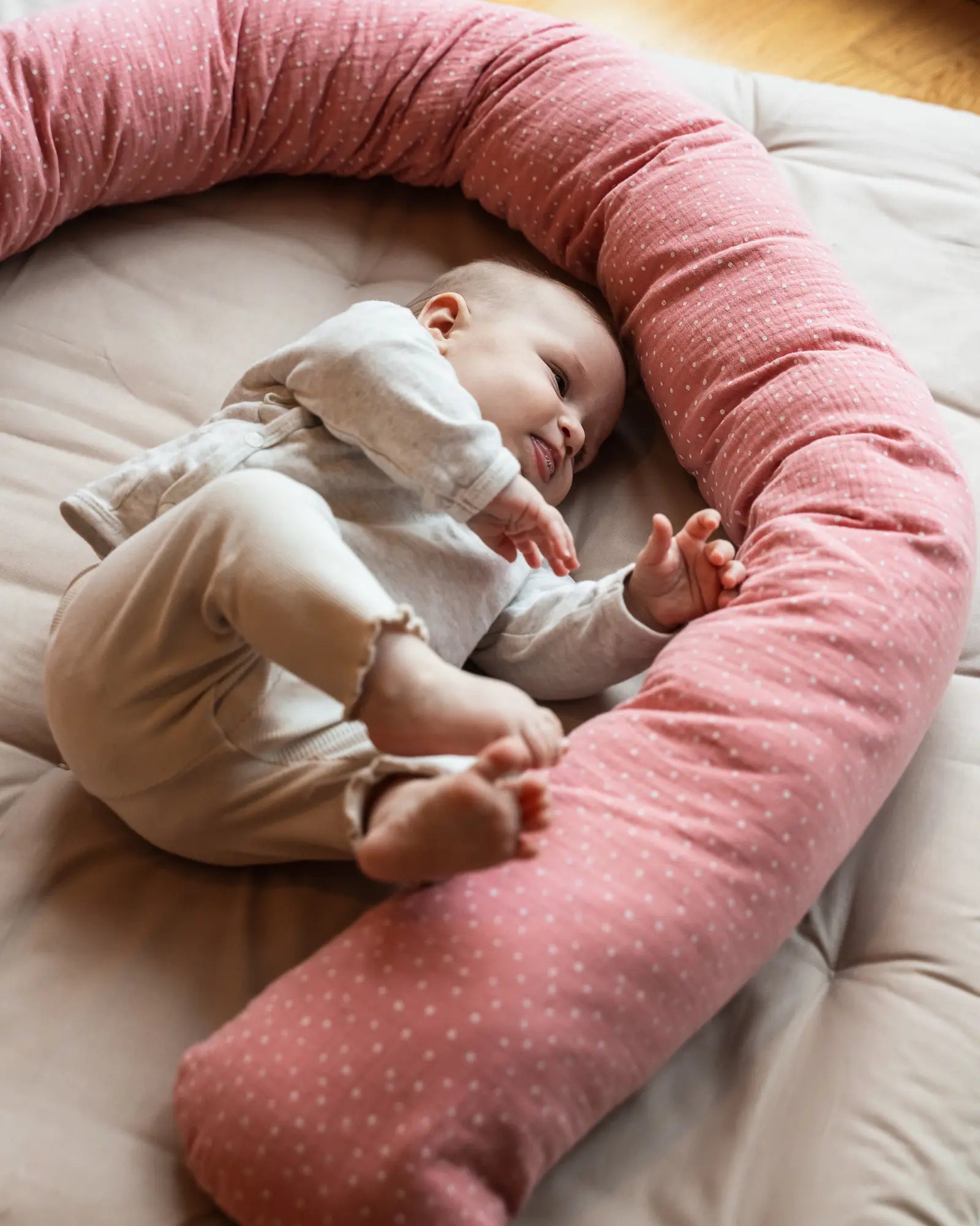 Baby Bettschlange Musselin Rosa