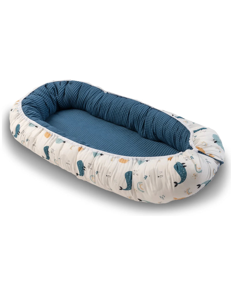 Babynest Blau Wale-ULLENBOOM Baby