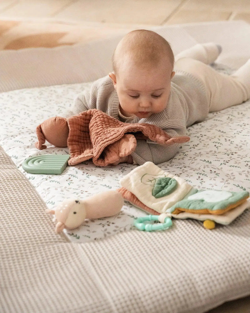 Krabbeldecke & Laufgittereinlage Waffelpiqué Motiv FLORAL SAND-ULLENBOOM-ULLENBOOM Baby