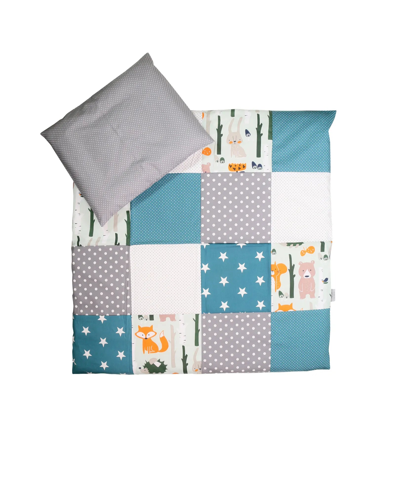 ullenboom-baby-bettwaesche-80x80-patchwork_waldtiere_petrol_freisteller-ULLENBOOM Baby