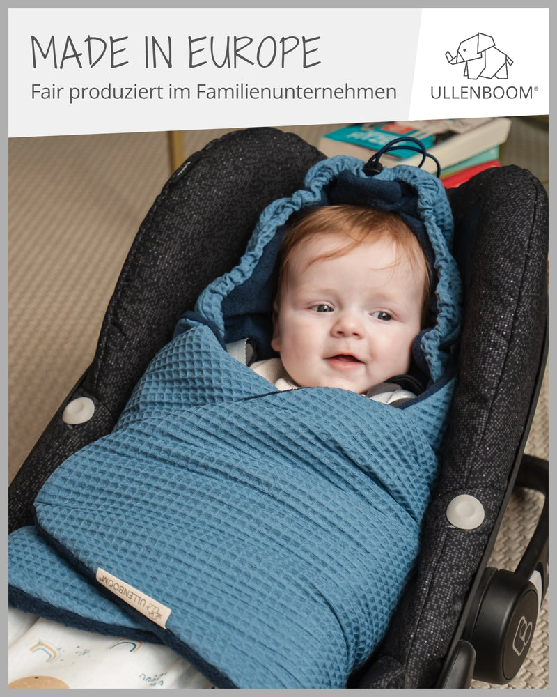 Einschlagdecke Blau Wale-ULLENBOOM Baby