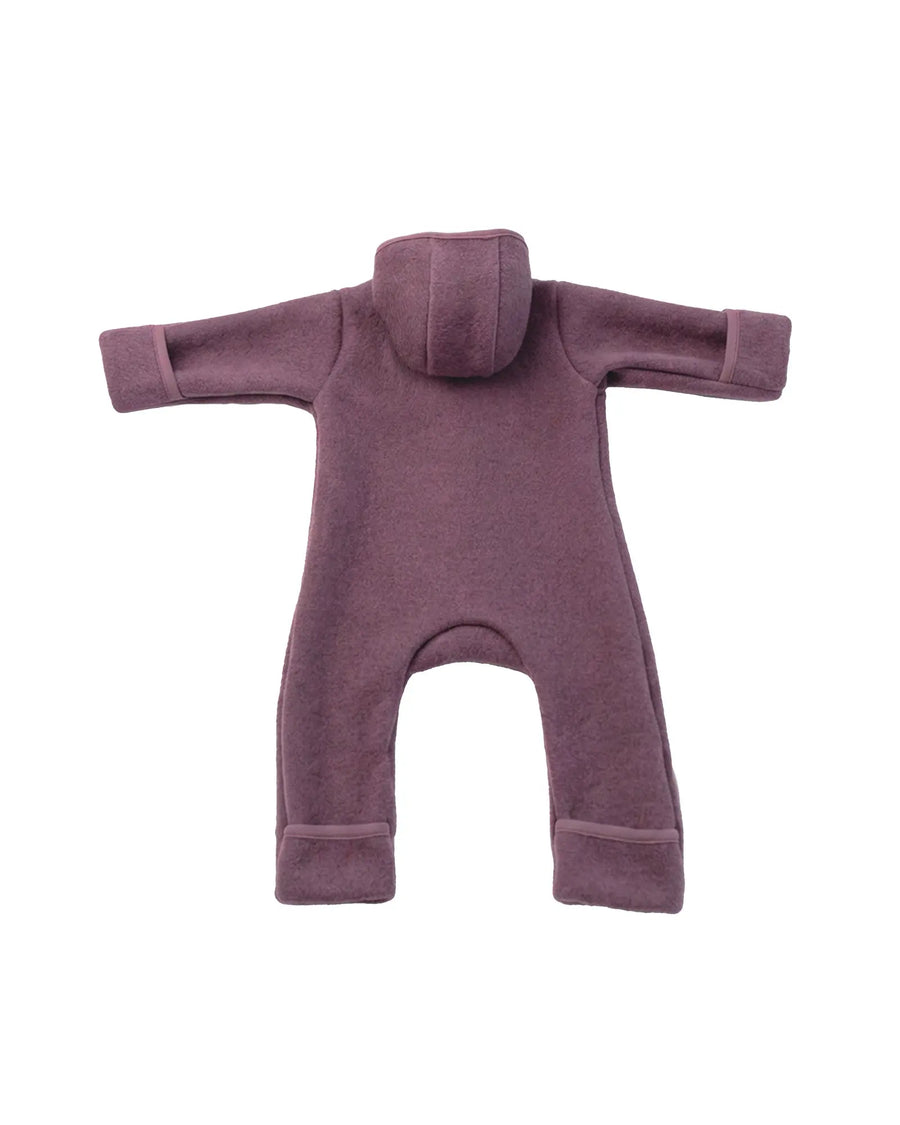 Wollwalk Overall Beere von hinten mit Kapuze
