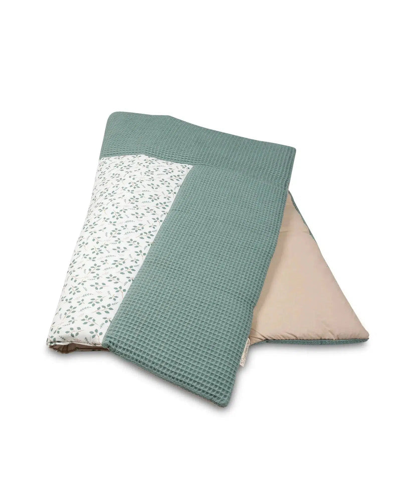Wickelauflage Waffelpiqué Motiv FLORAL GRÜN-ULLENBOOM-75 x 85 cm-ULLENBOOM Baby